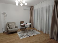 Lujerului metrou, parc Liniei